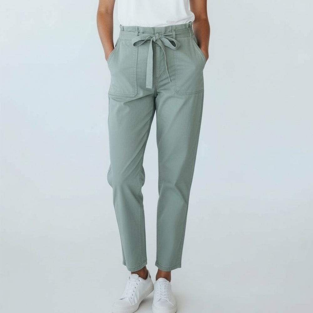 Abercrombie & Fitch belted utility paperbag waist pants Sage green women’s M Reg